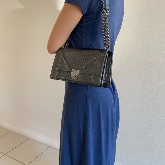 Dior Metallic Patent Micro-Cannage Diorama Bag Onyx Black - Picture 14 of 14